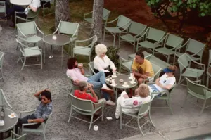 Dolly Parton photographed in April 1984 at the Kahala Hilton Hotel in Hawaii