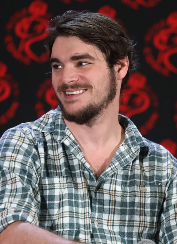 RJ Mitte speaking at the 2024 Rose City Comic Con in Portland, Oregon.